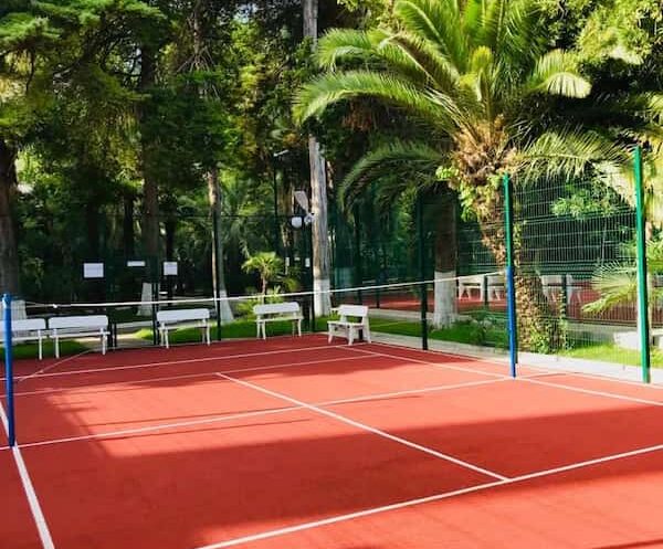 Теннисный корт